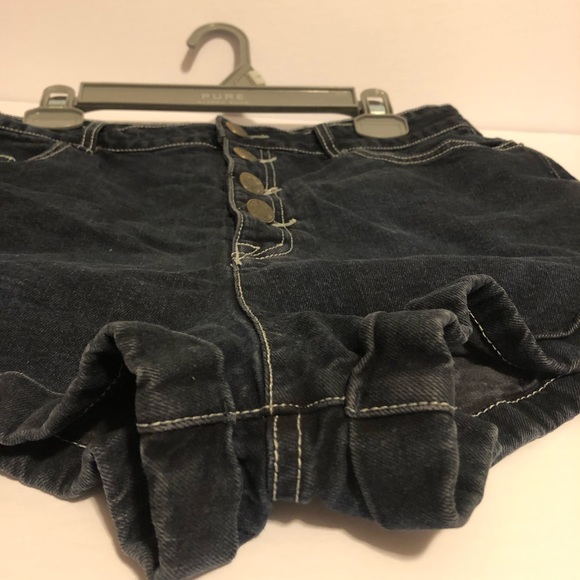 BDG Super High Rise Foxy dark denim shorts GUC - Picture 3 of 7